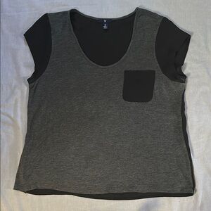 GAP Gray and Black Cap Sleeve T-Shirt with Scoop Neck and Patch Pocket